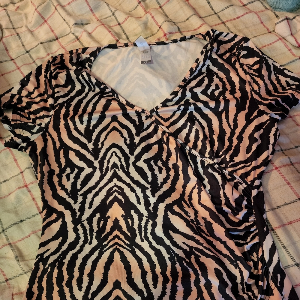 Silk zebra print t shirt